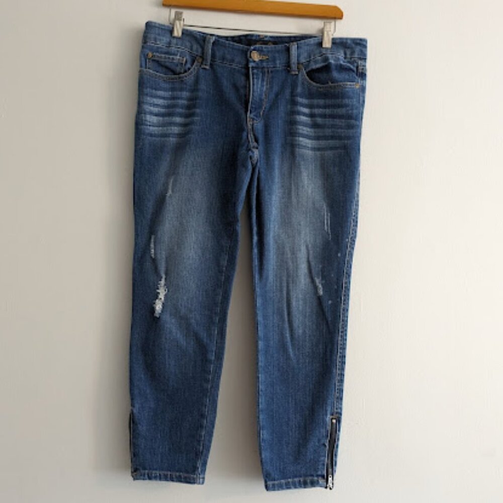 Seven7 Distressed Medium Wash Skinny Jeans Size 10